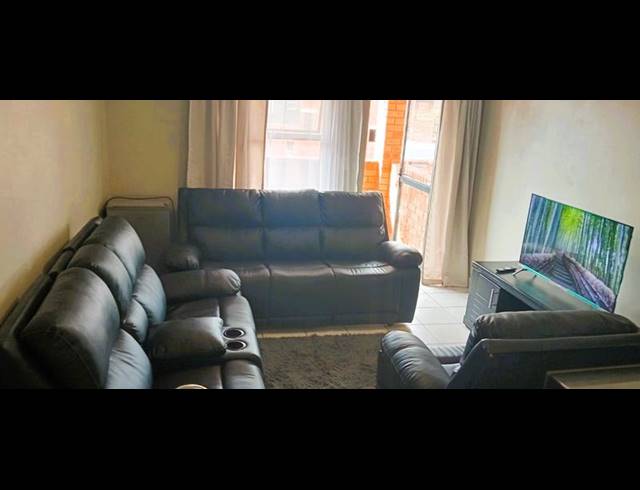 2 BEDROOM APARTMENT FOR SALE IN HEUWELOORD